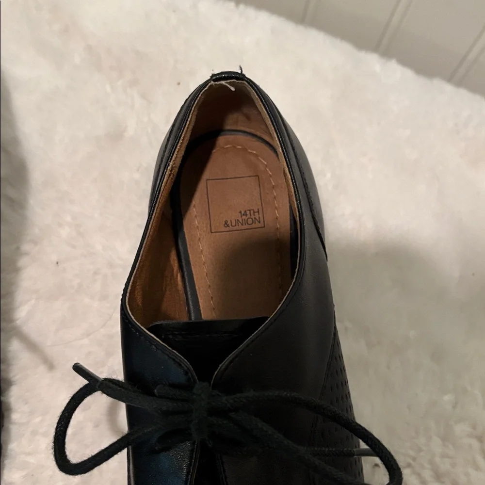 14th & Union Leather Codey Black Perforated Derby Shoes 6M